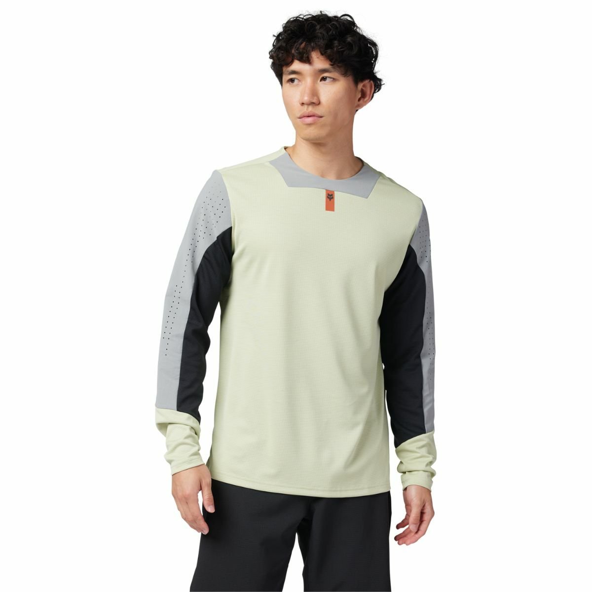 32367-306XL_variant-image_2_featured