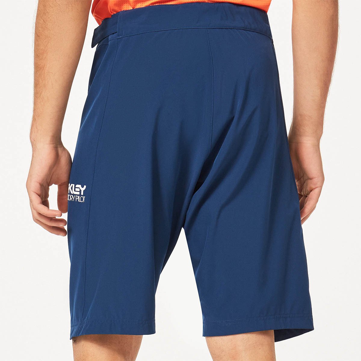 FOA403176-6A1-36_variant-image_5